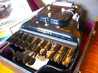 stenotype machine
